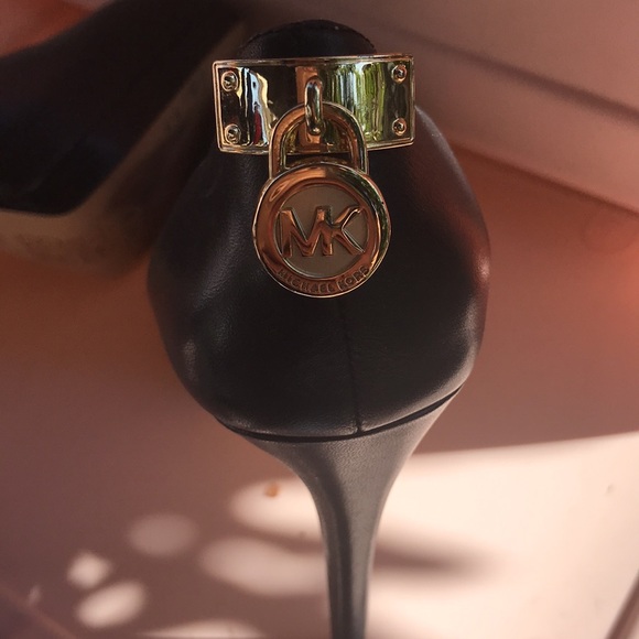 Like New Michael Kors High Heels - Picture 6 of 6